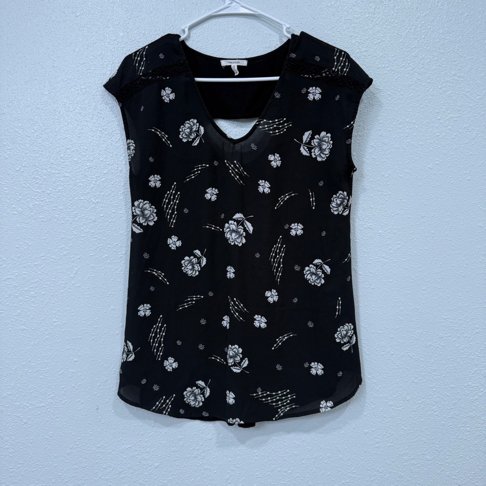 Maurices Womens Black Floral Sleeveless Blouse Cutout Back Lace Trim Top Medium